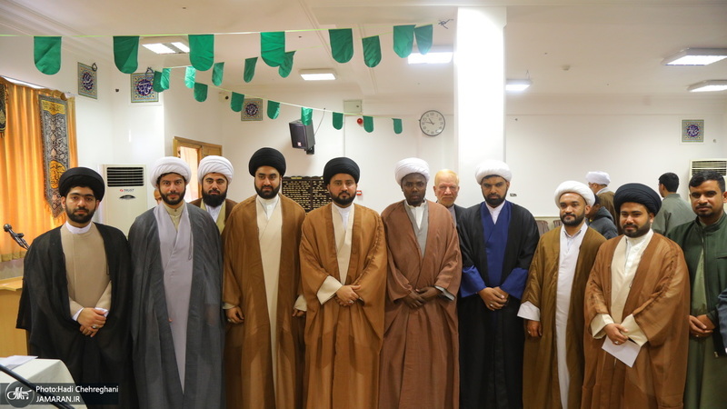 عمامه گذاری طلاب توسط مراجع عظام تقلید در روز میلاد امام علی (ع)‎