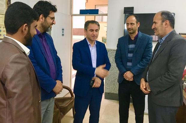 10هزار بن کتاب در شهرستان دیر توزیع شد