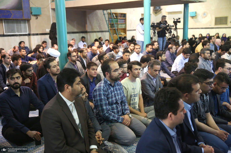 تجدید میثاق جمعی از نخبگان با آرمان های امام خمینی (س)