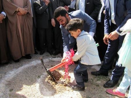 کلنگ احداث بزرگترین مسجد گچساران زمین زده شد