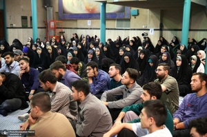 بازدید جمعی از داشجویان دانشگاه‌های آذربایجان شرقی از حسینیه جماران