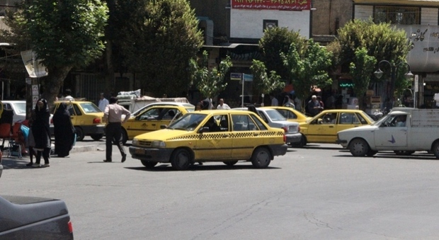 جولان مسافربرهای شخصی در خرم آباد