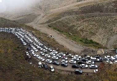 هر دو مسیر جاده کندوان راهبندان شد