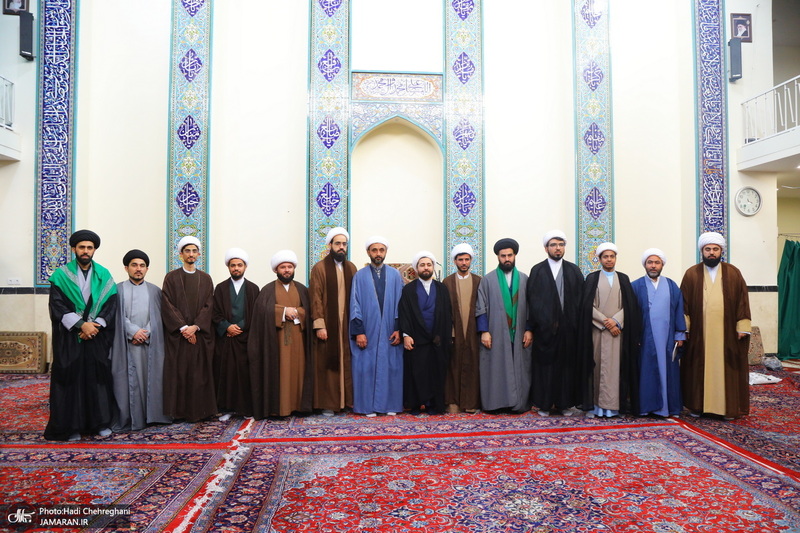 عمامه گذاری طلاب توسط مراجع عظام تقلید در روز میلاد امام علی (ع)‎