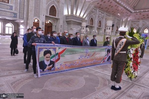 تجدید میثاق وزارتخانه ها، اصناف، نهادها و سازمان ها با آرمان های امام خمینی(س) - 4