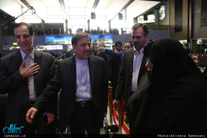  مراسم سی و هشتمین سالروز ورود تاریخی حضرت امام خمینی(س) در فرودگاه مهرآباد تهران 