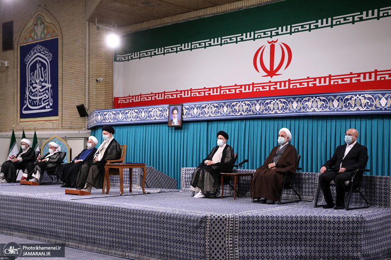 مراسم تنفیذ حکم سیزدهمین دوره ریاست جمهوری اسلامی ایران‌ توسط رهبر انقلاب