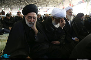 اقامه نماز رهبر معظم انقلاب بر پیکر حجت‌الاسلام والمسلمین هاشمی رفسنجانی