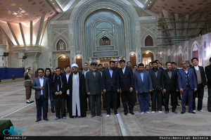 تجدید میثاق اصناف، نهادها، سازمان ها و اقشار مختلف مردم با آرمان های امام خمینی(س)