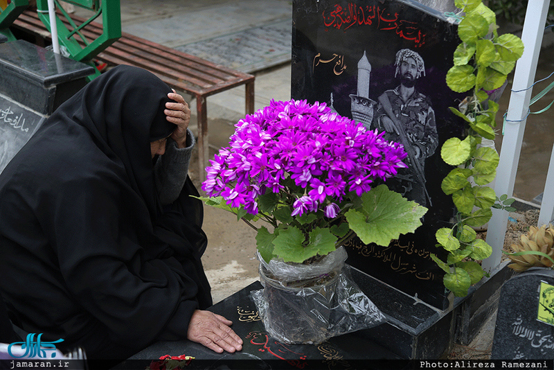 عطرافشانی و غبارروبی مزار شهدا