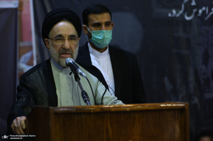 مراسم وداع با پیکر حجت الاسلام و المسلمین سید محمود دعایی در حسینیه جماران -3