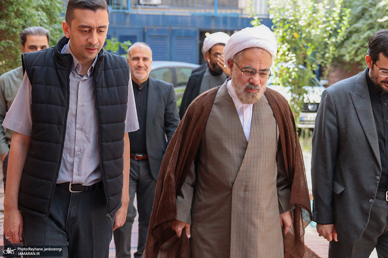حضور حجت الاسلام و المسلمین مرتضی جوادی آملی در موسسه مطبوعاتی جماران