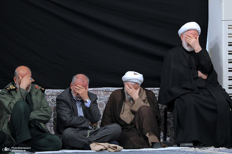 اولین شب مراسم عزاداری حضرت فاطمه‌زهرا (س) در حسینیه امام خمینی