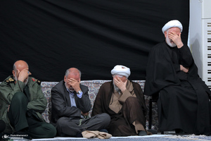 اولین شب مراسم عزاداری حضرت فاطمه‌زهرا (س) در حسینیه امام خمینی