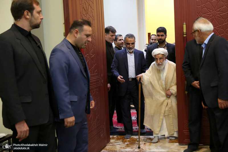 حاشیه تجدید میثاق هیأت رئیسه و اعضای مجلس خبرگان رهبری با آرمان های امام خمینی(س)