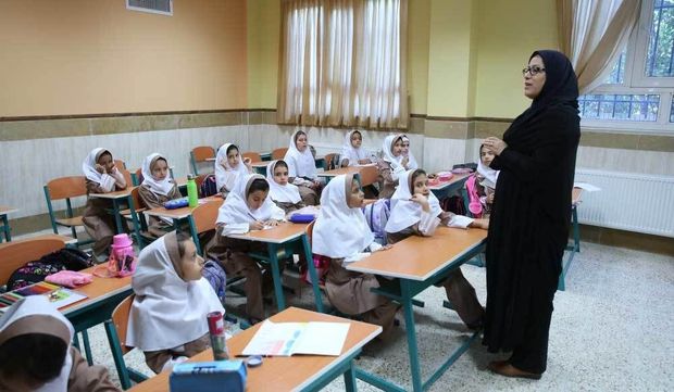 آموزش و پرورش خوزستان برای سال تحصیلی جدید با کمبود ۱۸ هزار نفر مواجه است