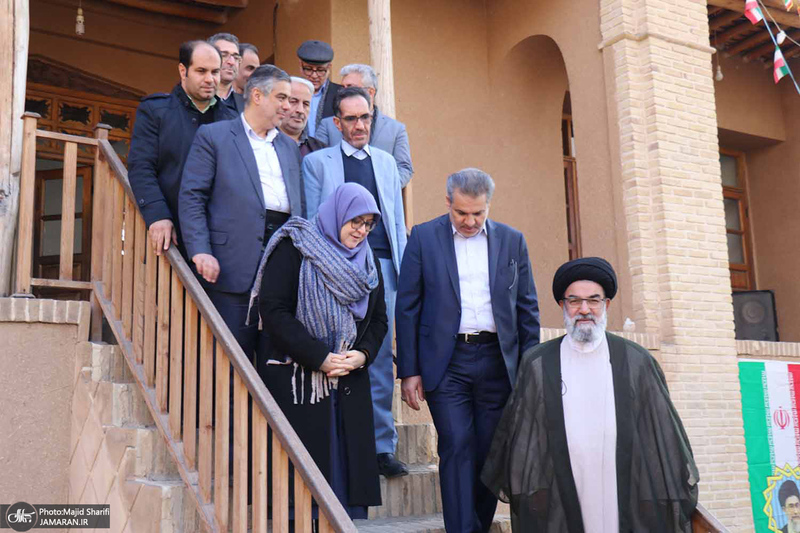 بازدید سخنگوی دولت از بیت تاریخی امام خمینی