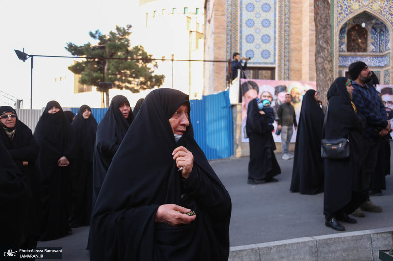 تشییع پیکر شهدای مدافع حرم در شهرک شهید محلاتی