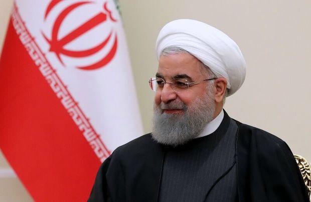 رئیس جمهوری اسلامی ایران در راهپیمایی ۲۲ بهمن تهران سخنرانی می‌کند