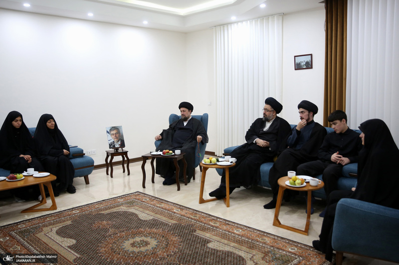 حضور سید حسن خمینی در منزل شهید دکتر فریدون  عباسی