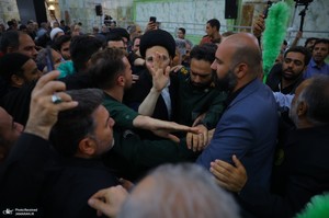 نماز ظهر و عصر روز ارتحال امام در حرم امام خمینی