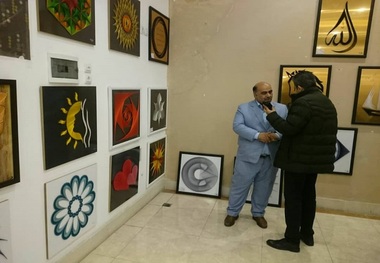 حضور زنان در جامعه باید پررنگ تر باشد