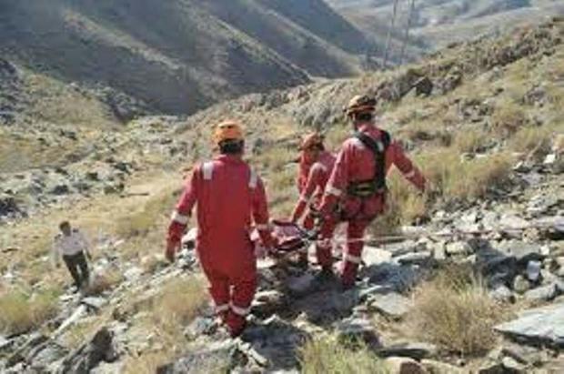 سقوط  یک مرد از کوه در جهرم، موجب مرگ وی شد