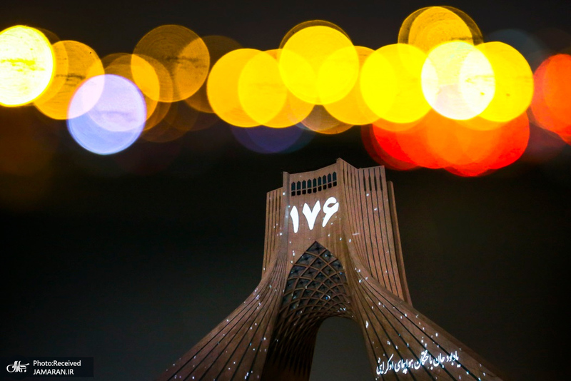 منتخب تصاویر امروز جهان- 18 دی - برج آزادی هواپیمای اوکراین