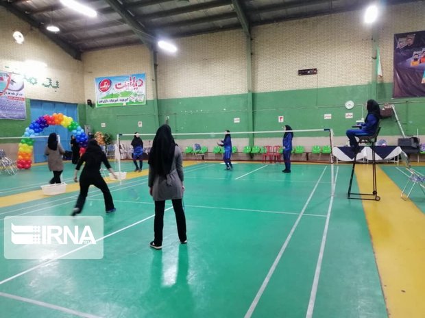 رقابت‌های بدمینتون دسته یک دختران کشور در شیراز آغاز شد