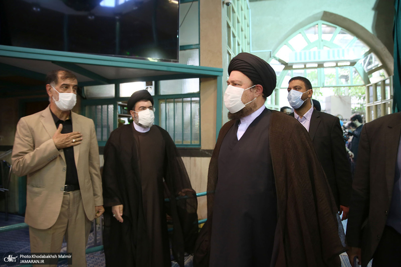 مراسم تشییع حجت الاسلام و المسلمین محتشمی پور در حسینیه جماران