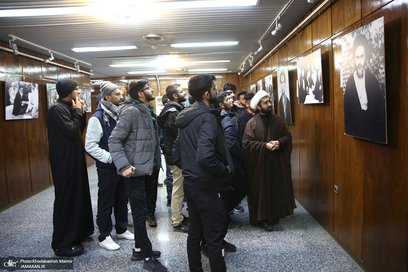 بازدید جمعی از دانشجویان خارجی از جماران