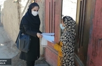 توزیع درسنامه میان دانش آموزان زاهدان
