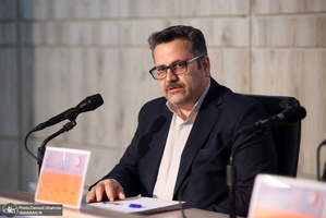 پیش همایش نقد و واکاوی آثار مرتبط با زندگینامه امام خمینی(س)-1