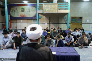 بازدید جمعی از دانش آموزان دبیرستان علوم و معارف اسلامی شهید مطهری (ره) از جماران