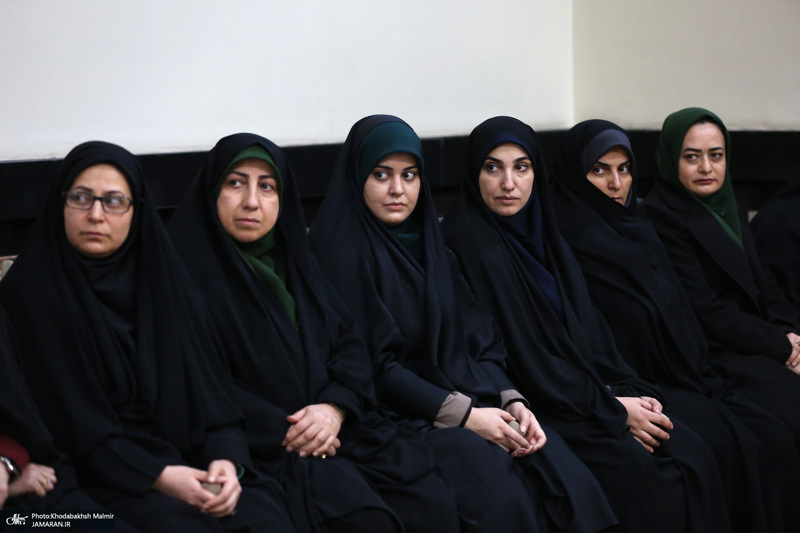 دیدار با رئیس و جمعی از کارکنان بنیاد مستضعفان با سیدحسن خمینی