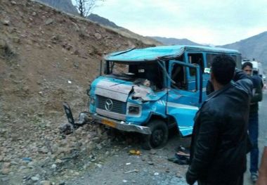 مینی‌بوس باز هم در مازندران حادثه ساز شد