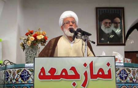 امام‌ جمعه نوشهر: وزیران منتخب باید تمام ایران را یکسان ببینند