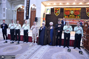 عزاداری دانشجویان دانشگاه علوم انتظامی امین در حرم مطهر امام خمینی(س)