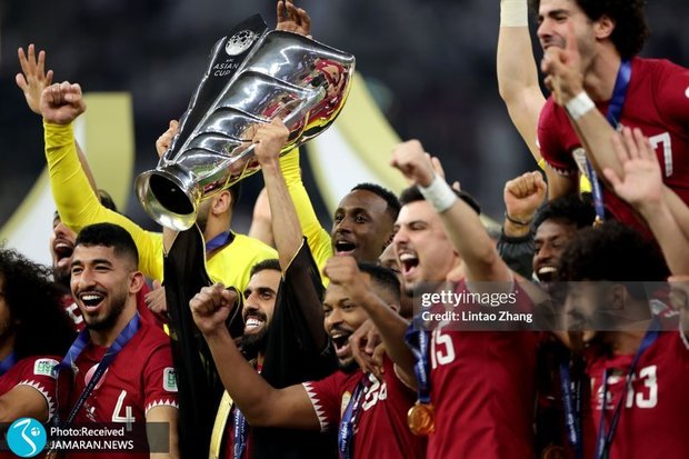 ویدیو| لحظه بالا بردن جام قهرمانی آسیا توسط کاپیتان قطر