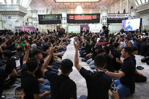 مراسم عزاداری شب عاشورای حسینی (ع) در حرم امام خمینی (س) 2