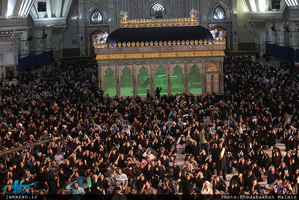 مراسم احیاء شب بیست و یکم ماه مبارک رمضان درحرم مطهر امام خمینی (س) /2