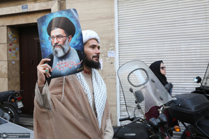 حضور سید حسن خمینی در اجتماع بزرگ مردم تهران