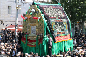 عزاداری ظهر عاشورا در خمین