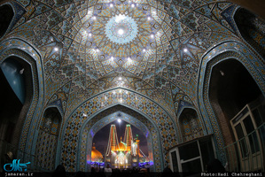 حال و هوای حرم کریمه اهل بیت(ع) در شب میلاد امام رضا(ع)