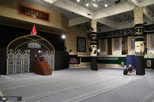 مراسم عزاداری شب تاسوعای حسینی (ع) در حسینیه امام خمینی