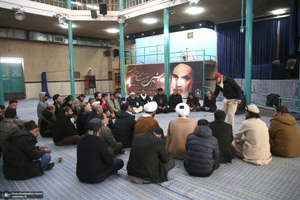 بازدید جمعی از گردشگران کشور پاکستان از بیت امام خمینی از جماران