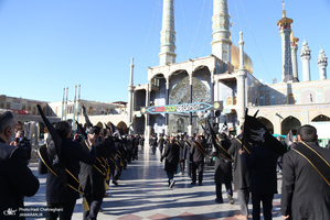 دسته عزاداری خادمان حرم کریمه اهل بیت (ع) در روز شهادت حضرت زهرا (س)‎‎