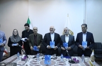 رونمایی از کتاب «سازمان های بین المللی اصول و چالش ها» در خانه اندیشمندان علوم انسانی با حضور ظریف (10)