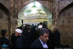 آیین خطبه خوانی همزمان با آغاز دهه فجر در حرم کریمه اهل بیت(س)