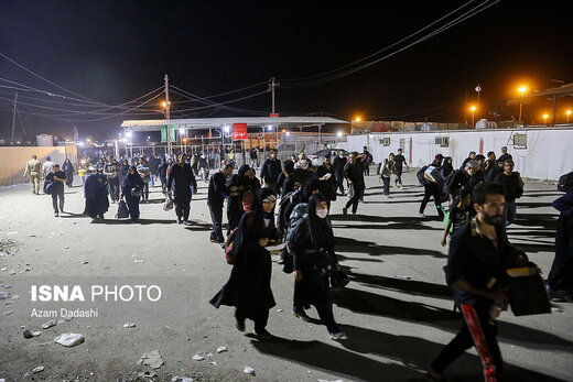 بازگشت ۲۲۰ هزار نفر زائر طی روز گذشته از مرز مهران